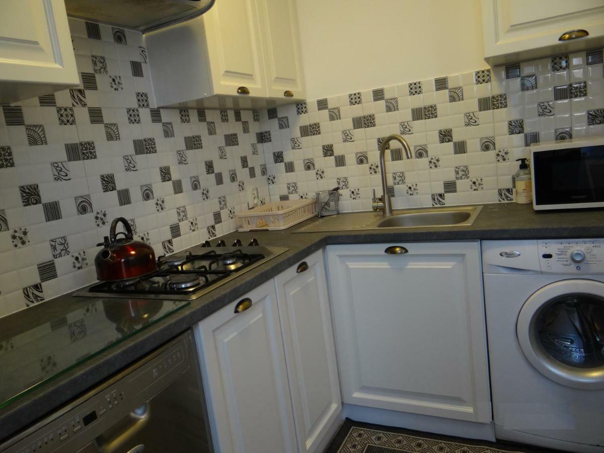 Bialy Apartament 6-8 Osob Plus Dostawka Gdańsk Exteriör bild